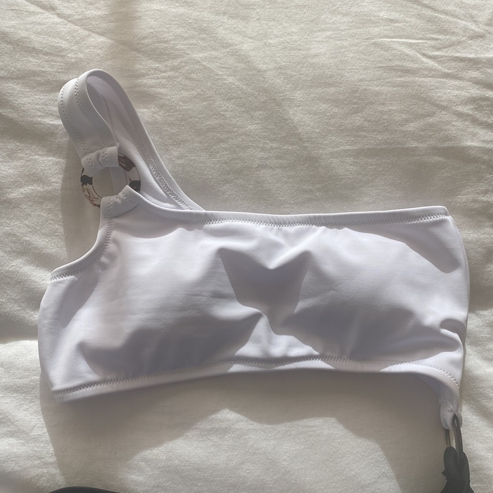 Bathing suit - Picture 2 of 4